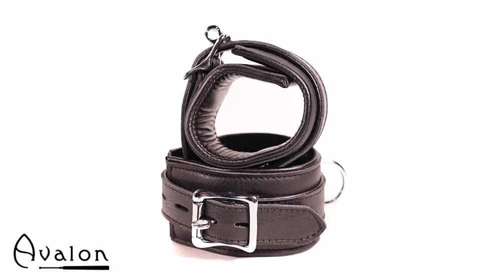 Avalon - CAPTURE - Håndcuffs i Lær - Sort Avalon - CAPTURE - Håndcuffs i Lær - Sort