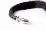 Metall buttplug med hestehale