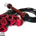 Avalon - THORN - Roseflogger med sort og rødt håndtak
