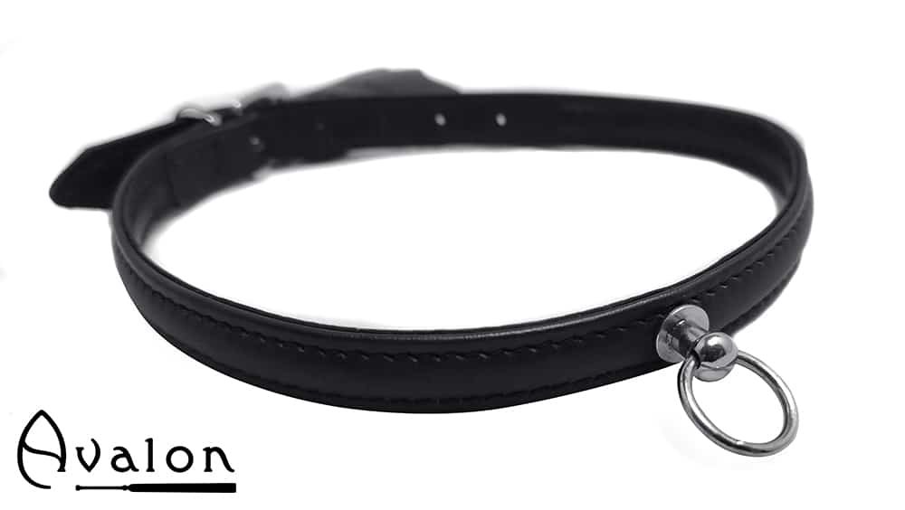 Avalon - HELEN - Enkelt Collar med O-ring Svart Avalon - HELEN - Enkelt Collar med O-ring Svart
