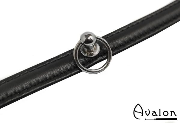 Avalon - HELEN - Enkelt Collar med O-ring Svart